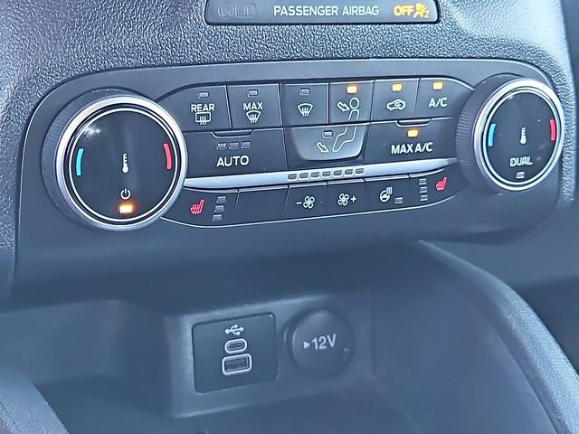 Used 2024 Ford Escape ST-Line w/ Cold Weather Package image 17