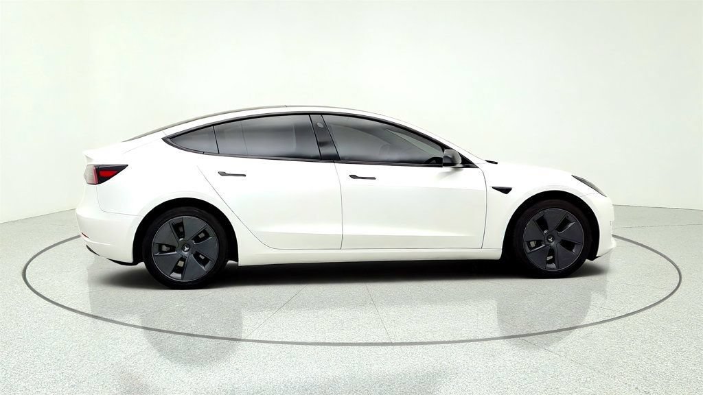 Used 2021 Tesla Model 3 Standard Range Plus RWD image 4