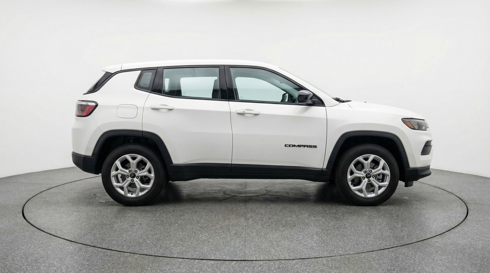 Used 2025 Jeep Compass Latitude AWD/4WD image 11