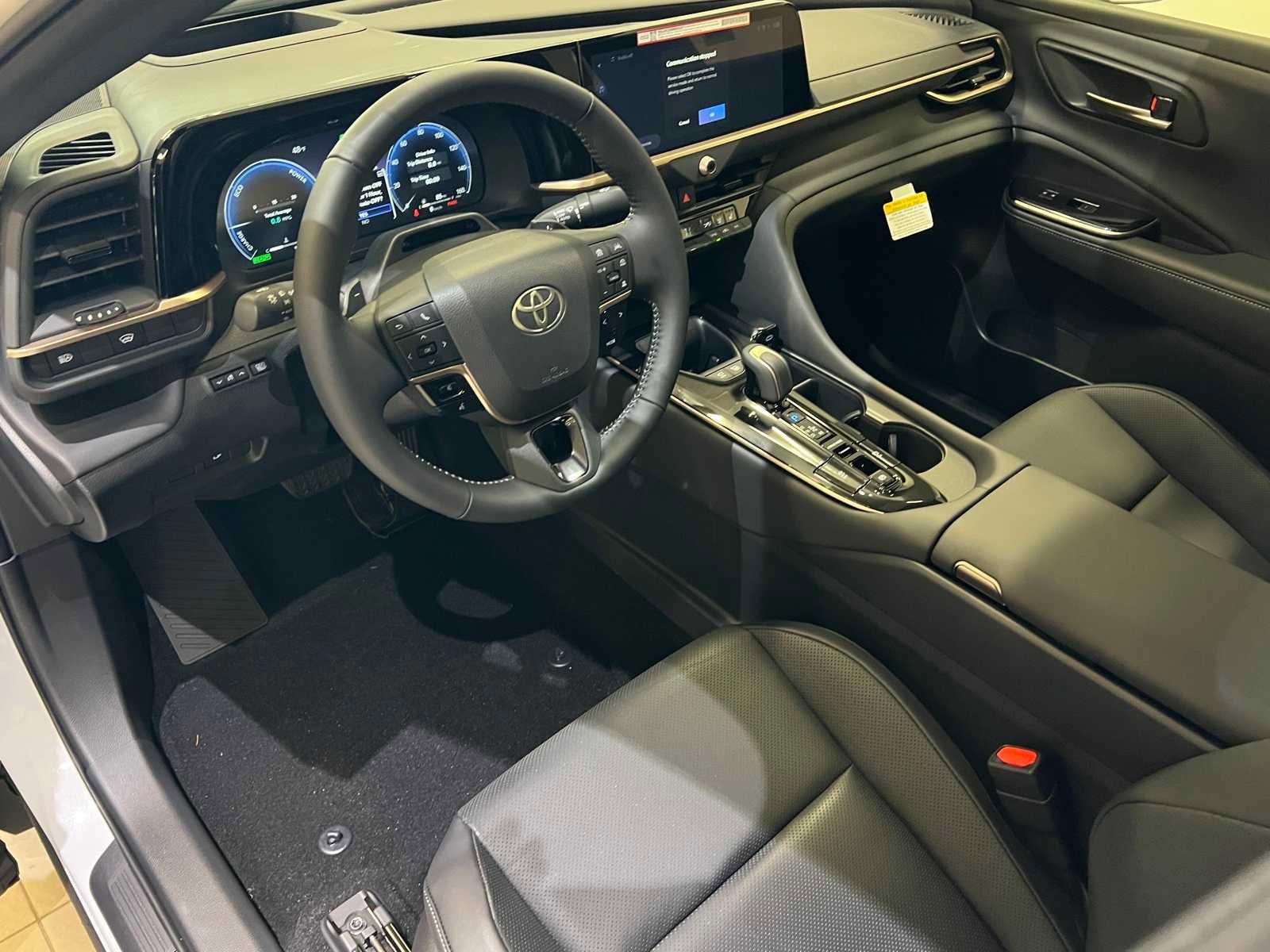 New 2026 Toyota Crown Platinum image 2