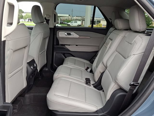 Certified 2025 Ford Explorer Active w/ Active Comfort Package AWD/4WD image 11