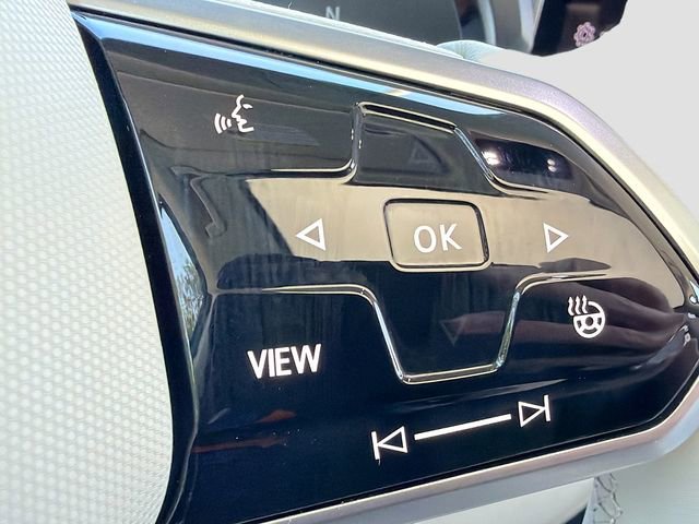 Used 2025 Volkswagen ID. Buzz Pro S Plus image 36