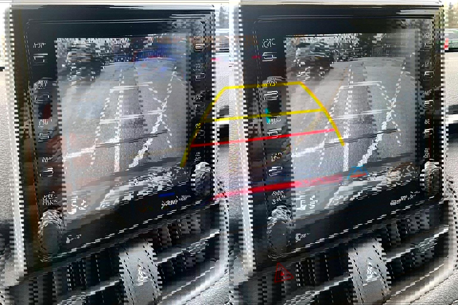 Used 2020 Toyota RAV4 XLE w/ Convenience Package image 20