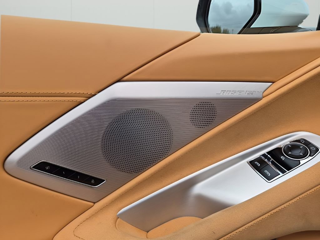 Used 2022 Chevrolet Corvette Stingray Premium Cpe w/ Engine Appearance Package image 18