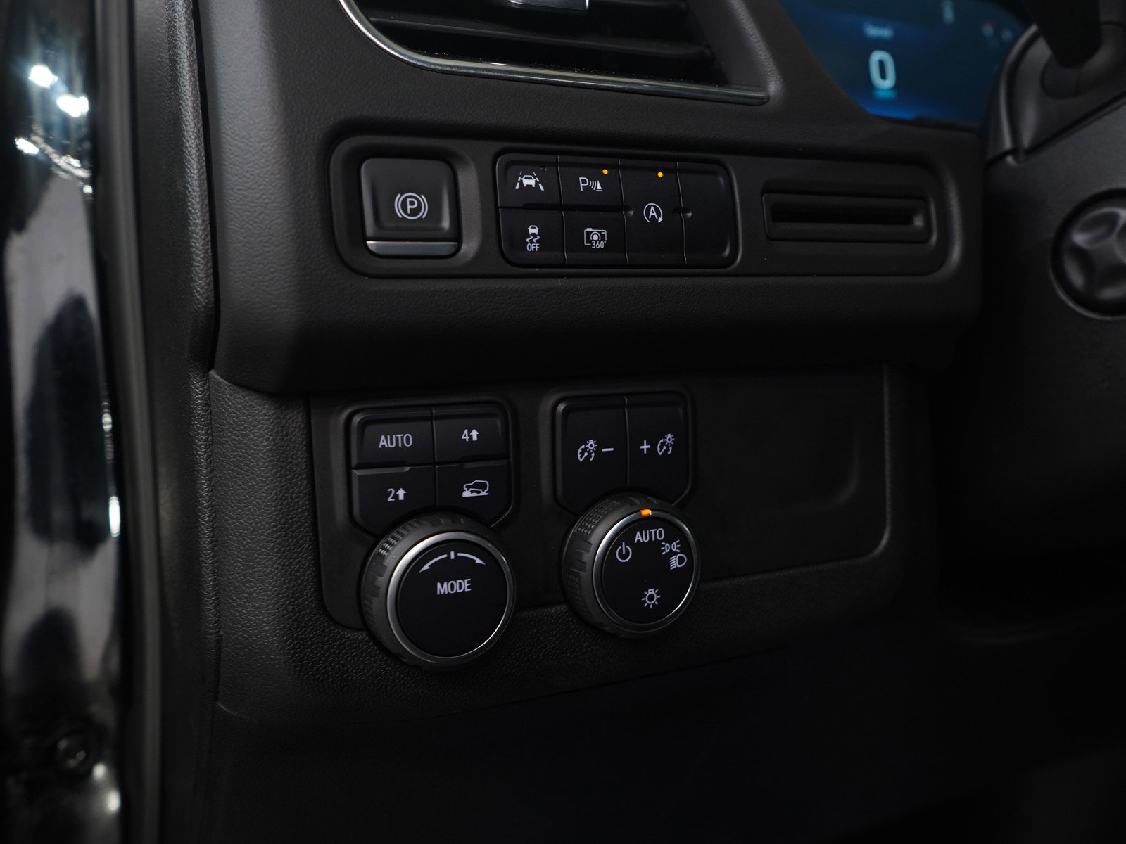 Used 2023 Chevrolet Tahoe LT image 23