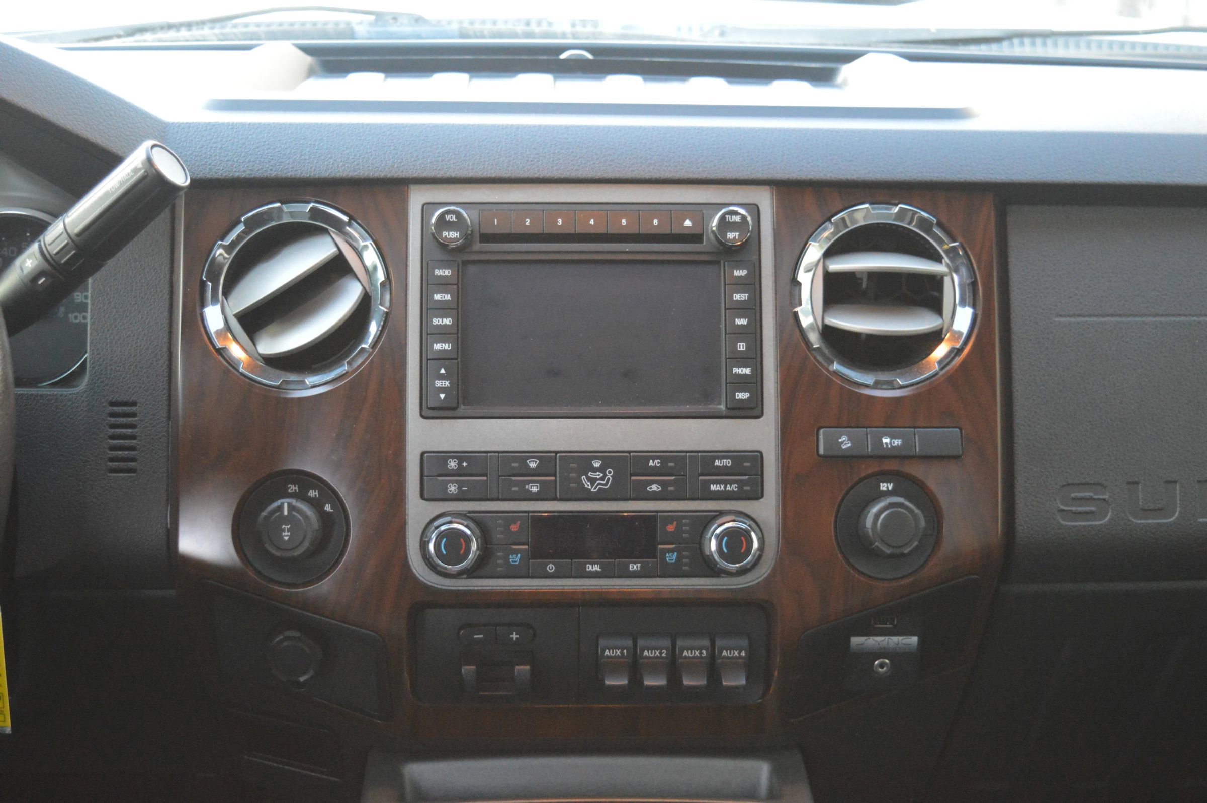 Used 2011 Ford F350 Lariat w/ Lariat Interior Pkg image 28