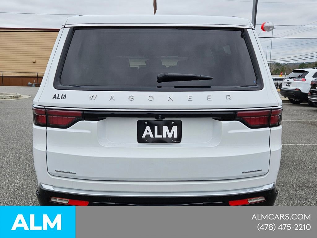 Used 2023 Jeep Wagoneer Series II AWD/4WD image 16