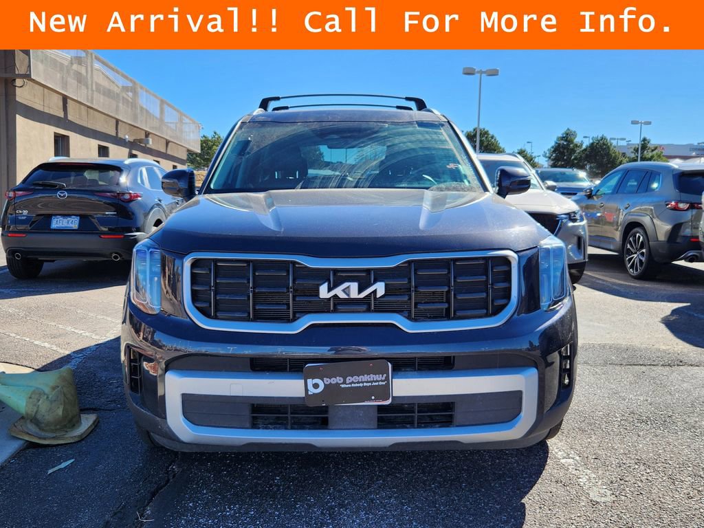 Used 2025 Kia Telluride S image 2