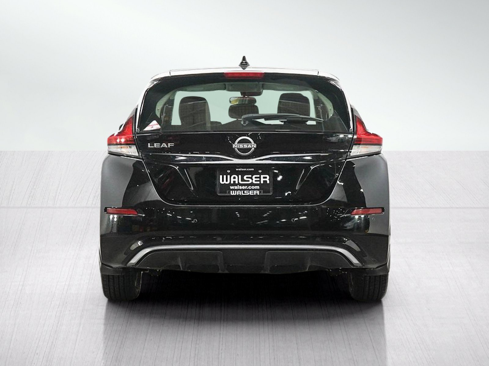 Used 2025 Nissan Leaf S FWD image 4