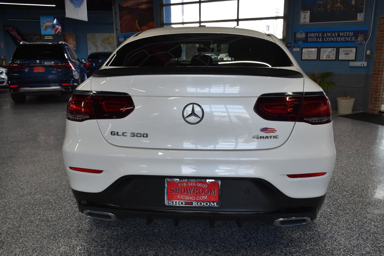 Used 2021 Mercedes-Benz GLC 300 4MATIC Coupe image 5