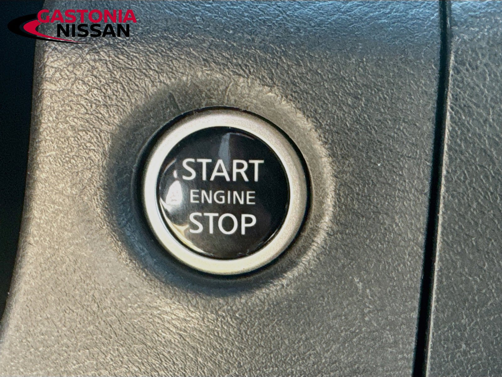 Used 2023 Nissan Frontier SV RWD image 17
