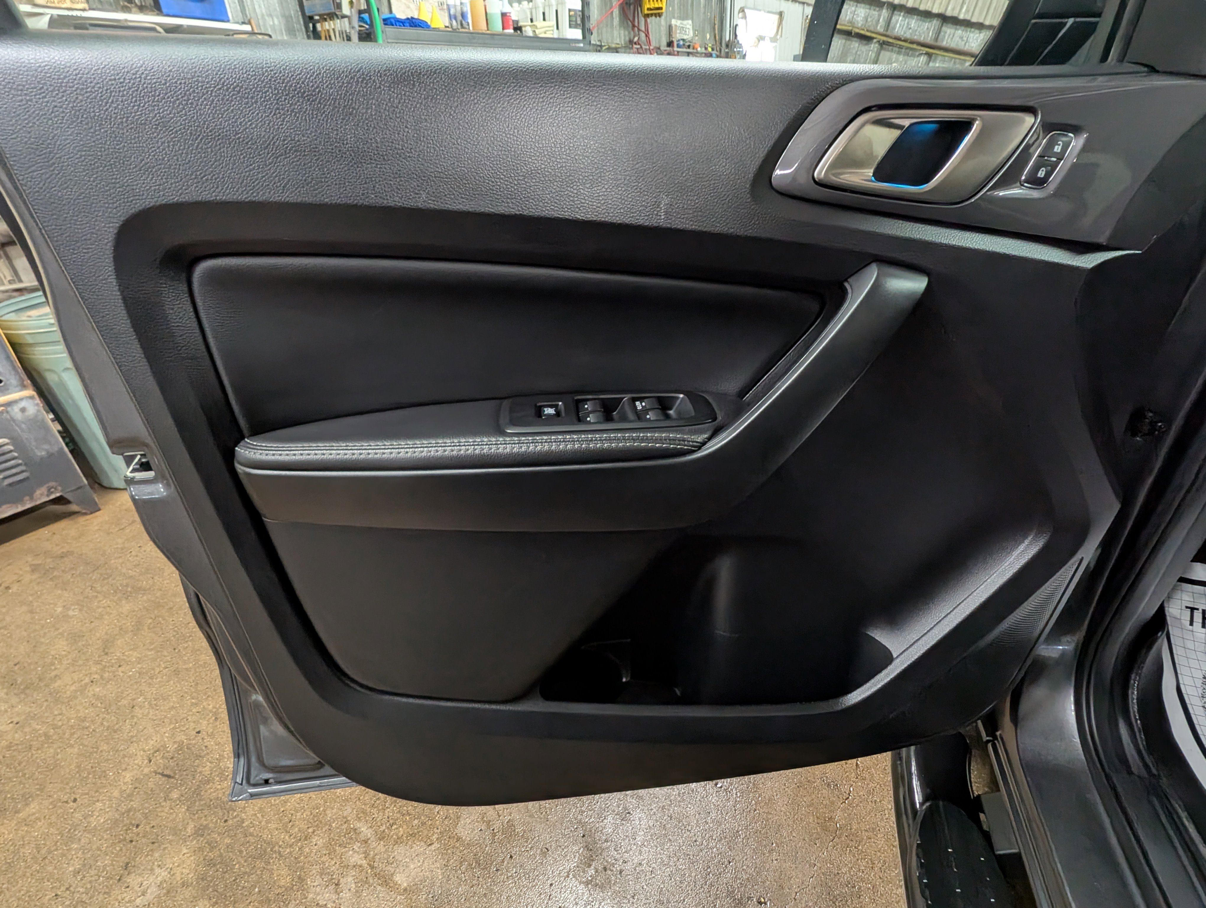 Used 2020 Ford Ranger Lariat w/ Trailer Tow Package image 11
