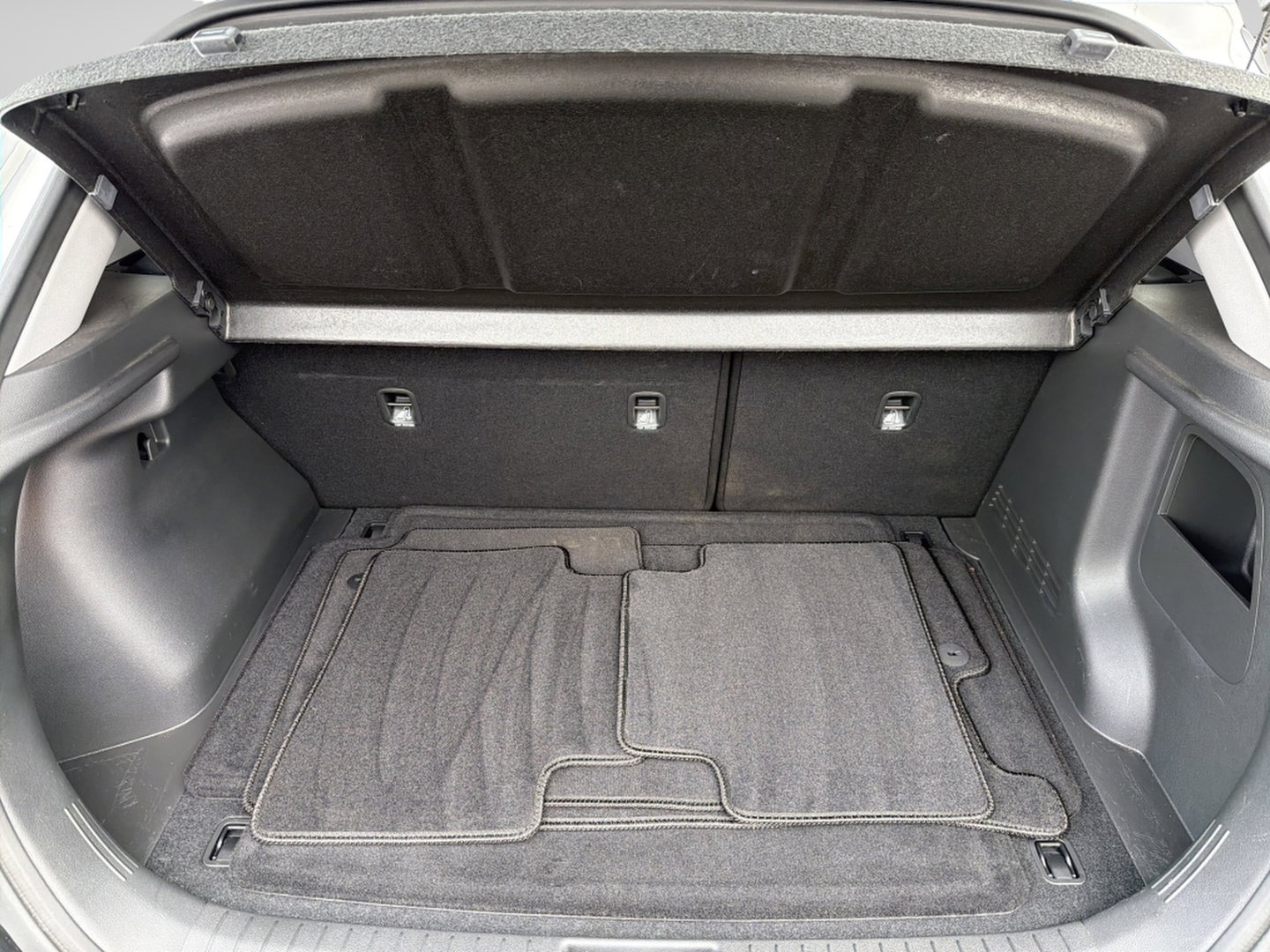 Used 2023 Hyundai Kona SEL AWD/4WD image 9