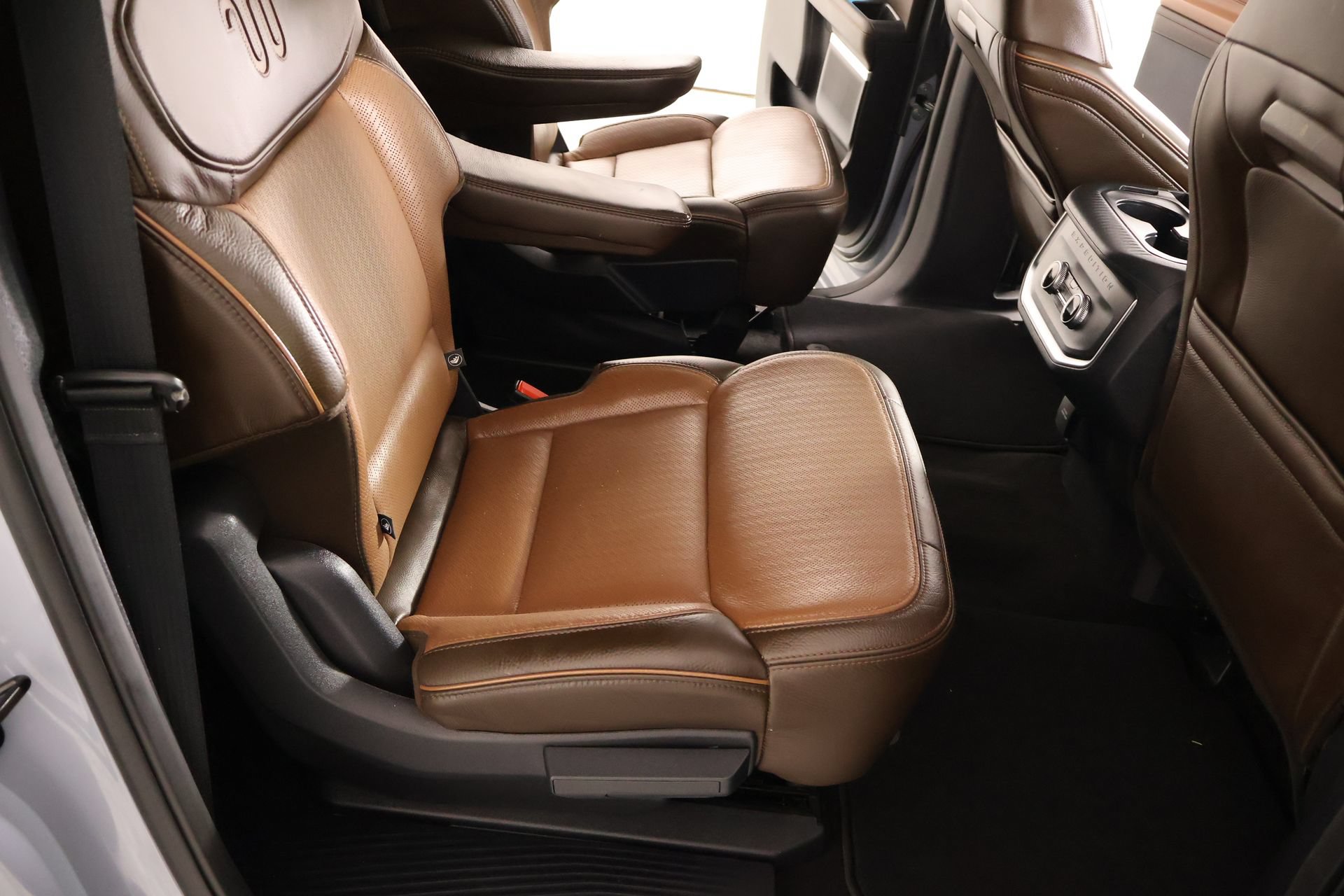 Used 2025 Ford Expedition Max King Ranch AWD/4WD image 16
