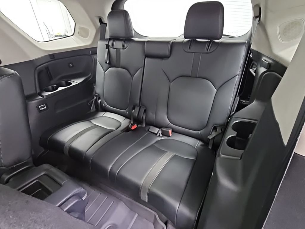 Used 2023 Honda Pilot Touring image 35