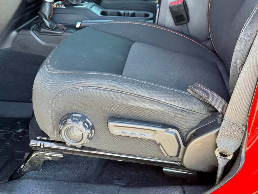 Used 2021 Jeep Gladiator Mojave AWD/4WD image 24