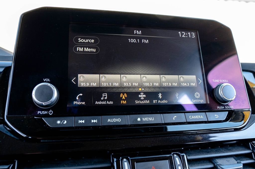 Used 2024 Nissan Pathfinder SV FWD image 28