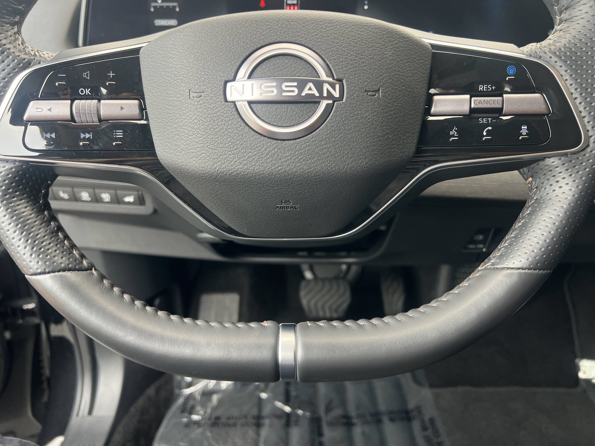 Certified 2024 Nissan Ariya FWD image 10