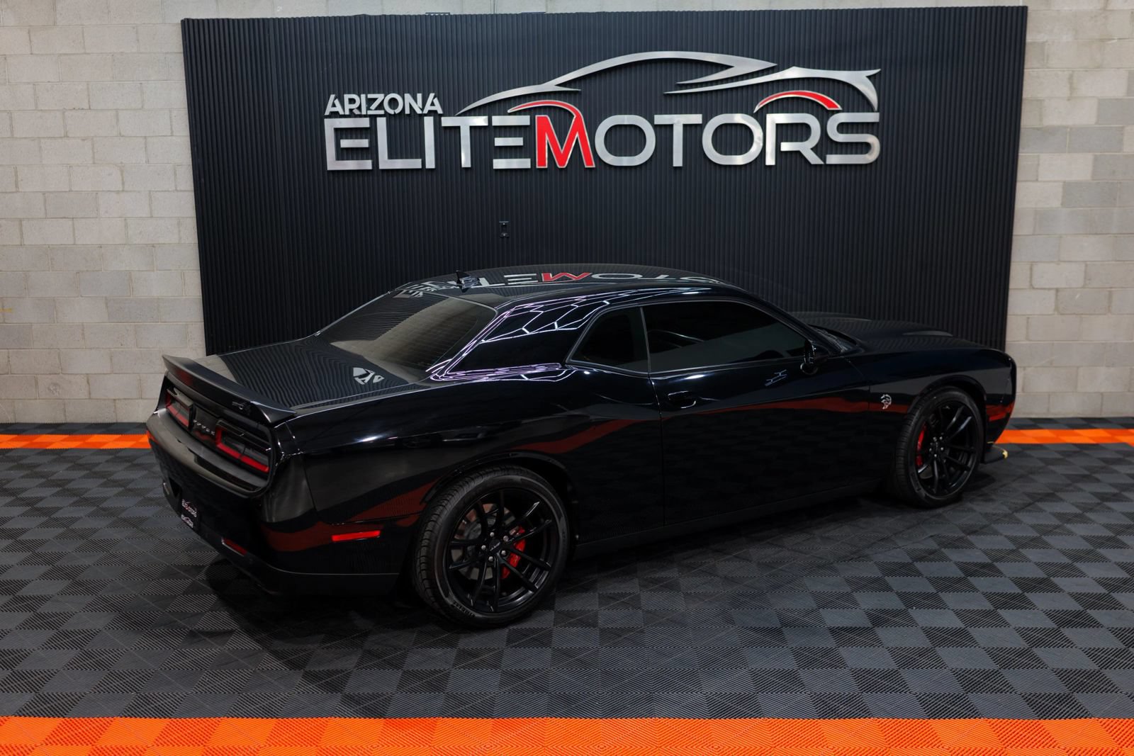 Used 2023 Dodge Challenger SRT Hellcat w/ Driver Convenience Group RWD image 7