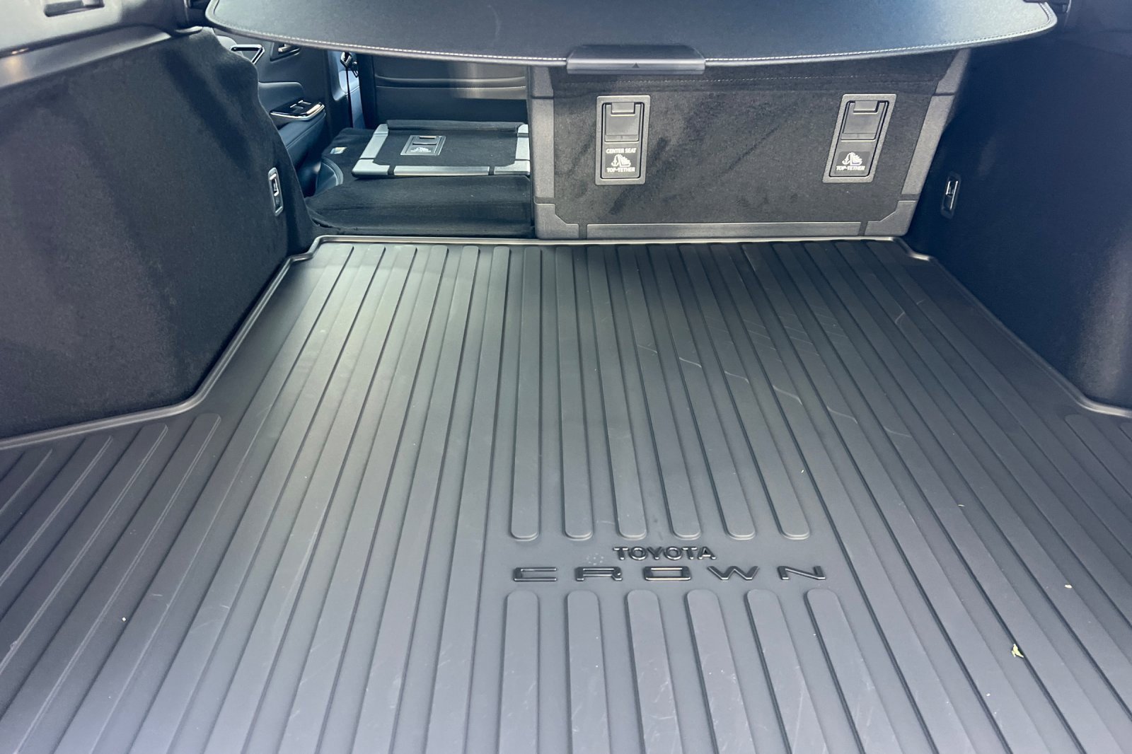 New 2025 Toyota Crown Signia image 12