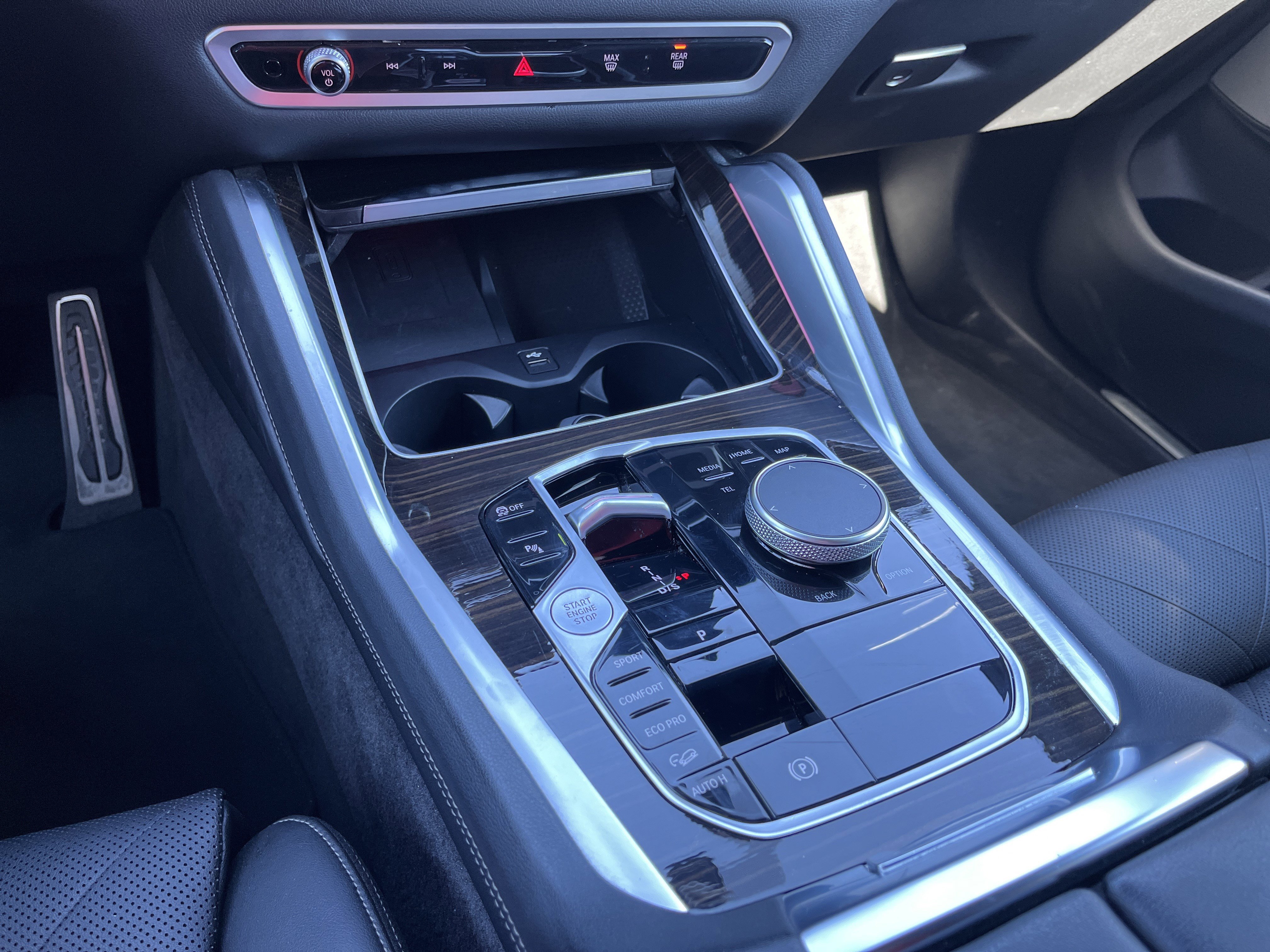 Used 2024 BMW X6 xDrive40i image 12