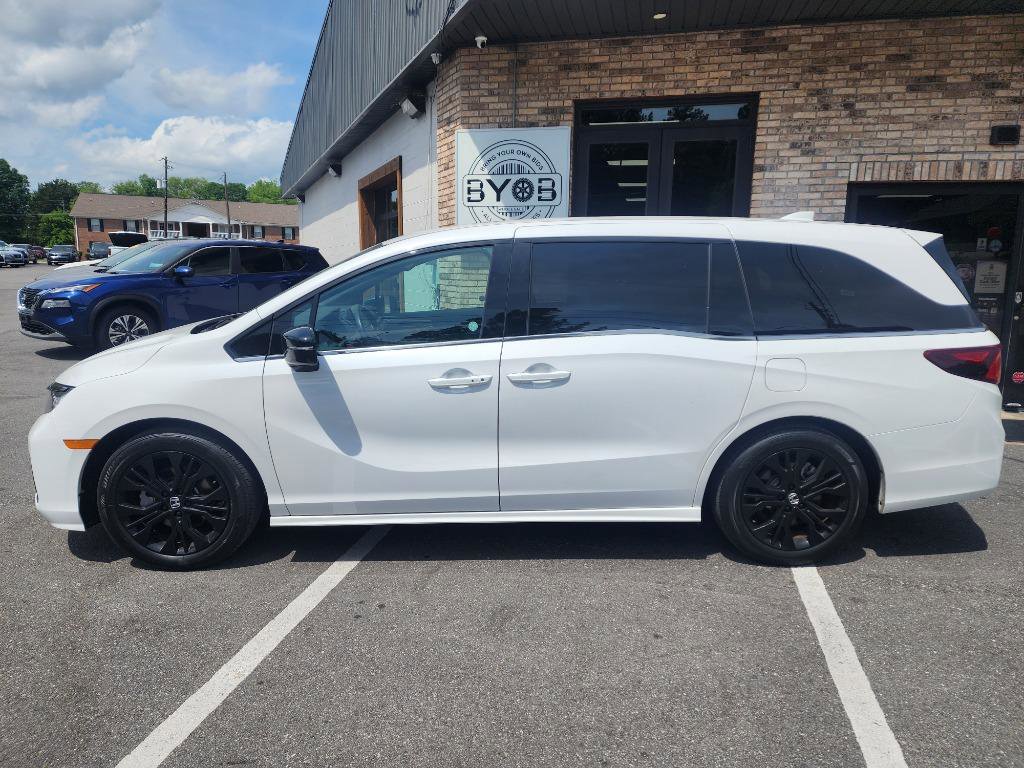 Used 2025 Honda Odyssey Sport-L image 2