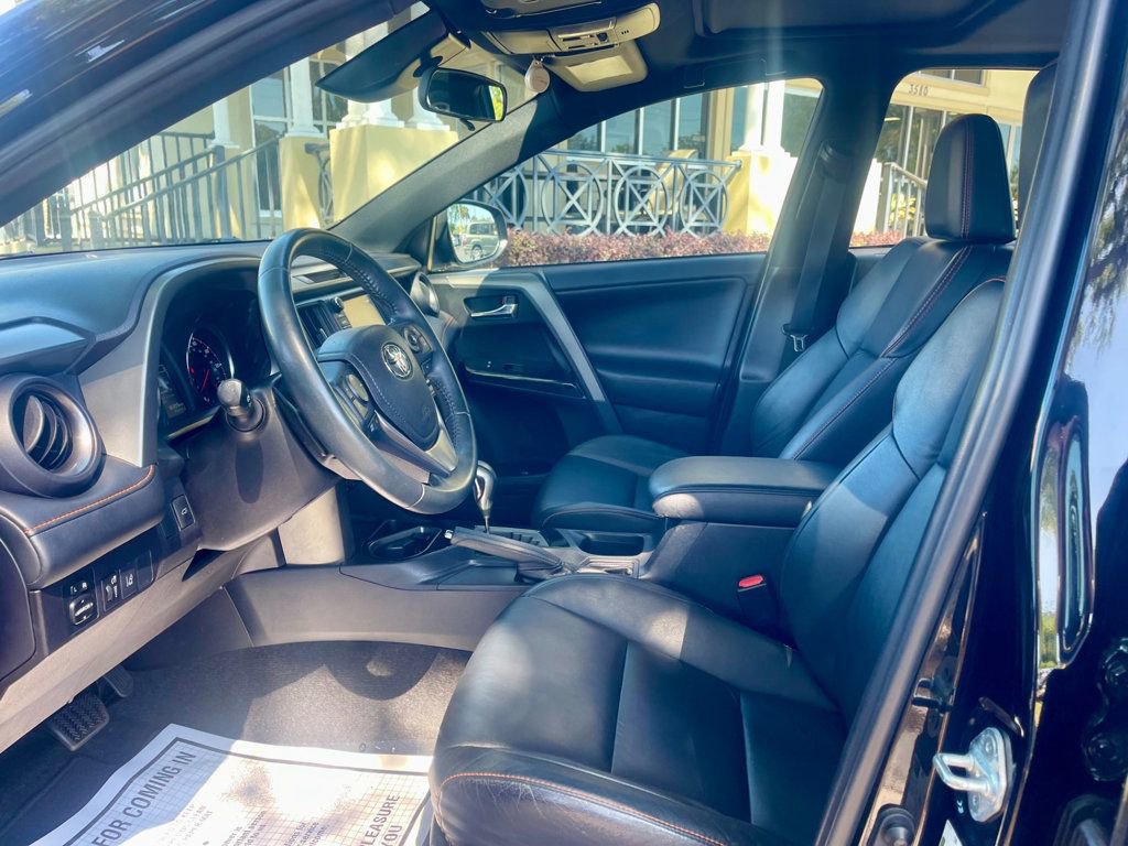 Used 2016 Toyota RAV4 SE w/ Advanced Technology Package image 11