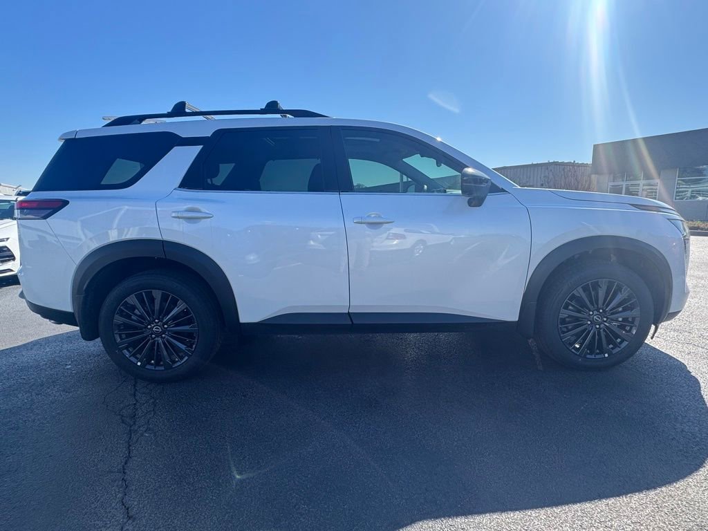 New 2026 Nissan Pathfinder SL w/ SL Premium Package image 6
