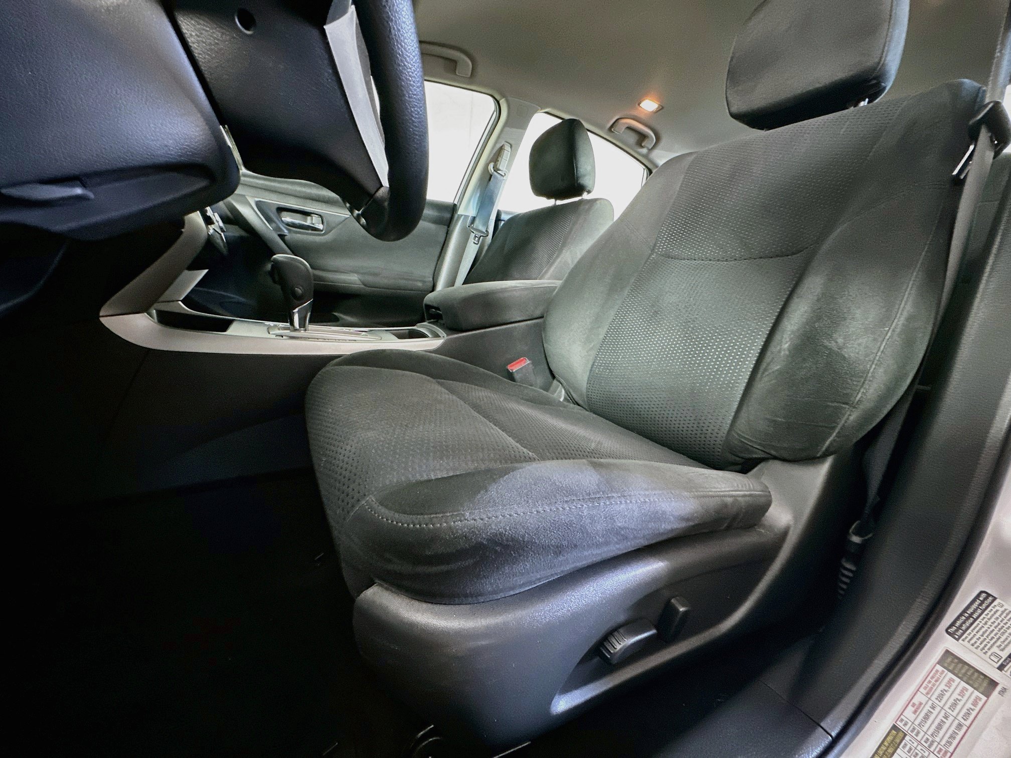 Used 2015 Nissan Altima 2.5 S w/ Power Driver Seat Package FWD image 13