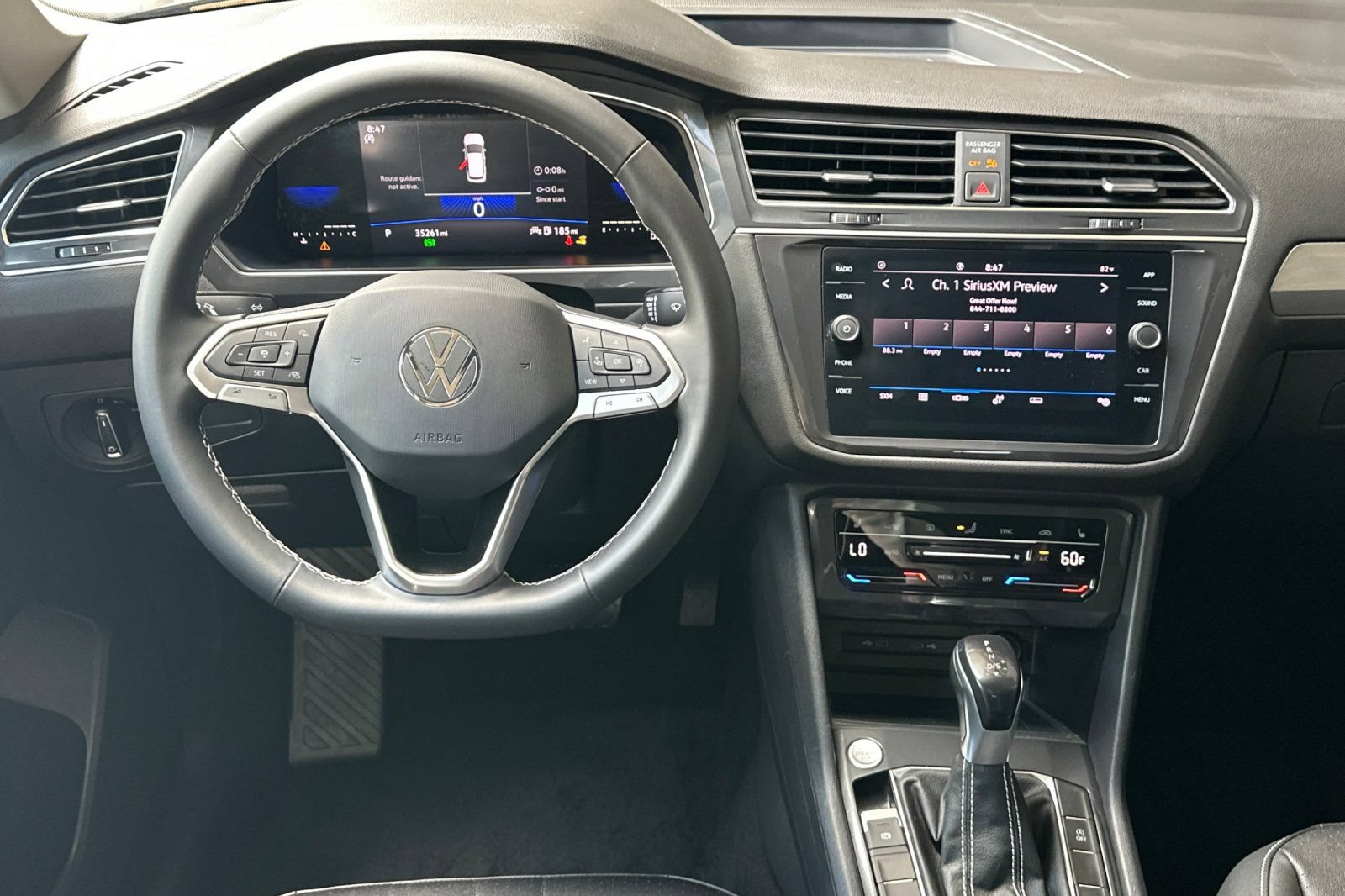 Used 2023 Volkswagen Tiguan SE w/ Panoramic Sunroof Package FWD image 15