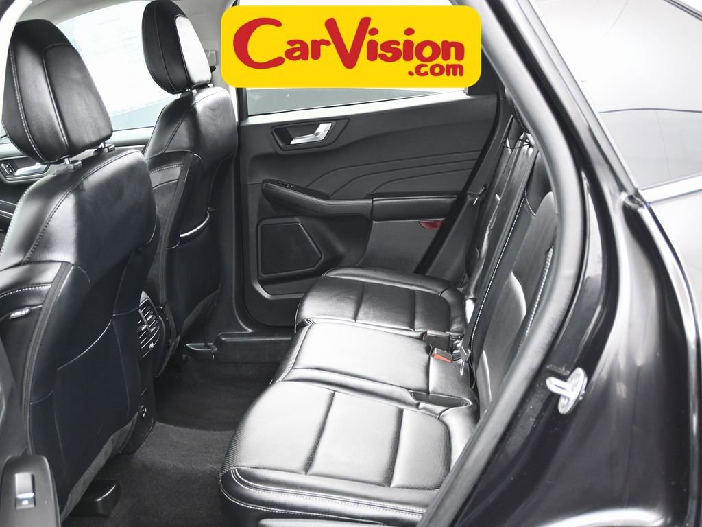 Used 2022 Ford Escape Titanium image 34