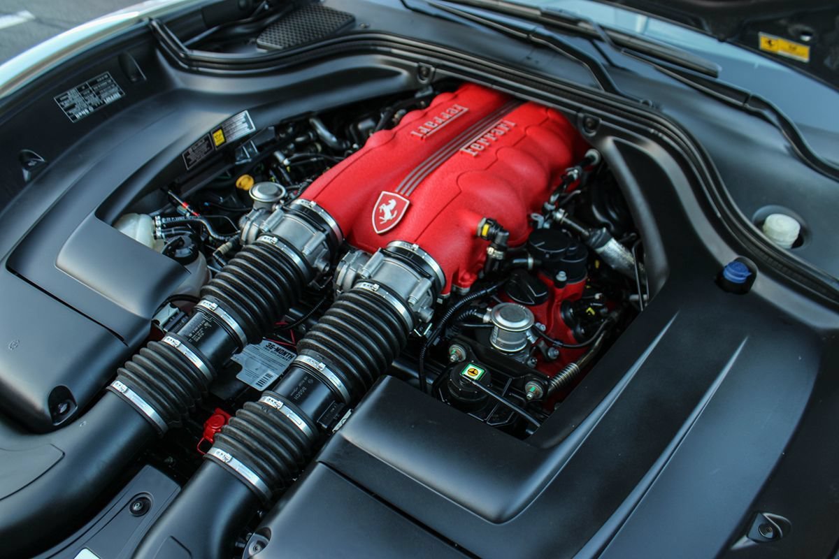Used 2012 Ferrari California RWD image 45