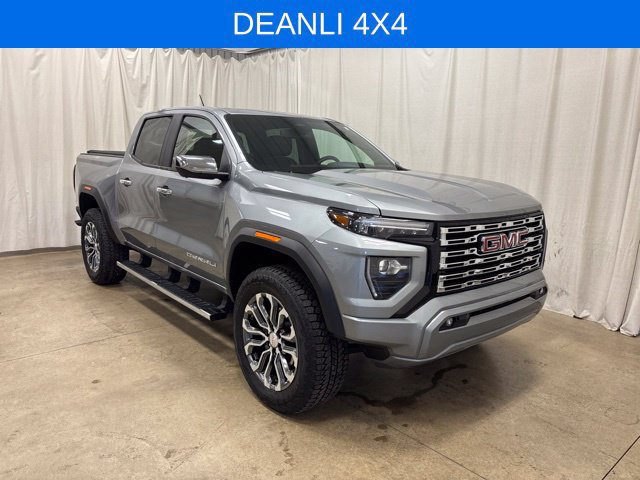 Used 2026 GMC Canyon Denali AWD/4WD image 1