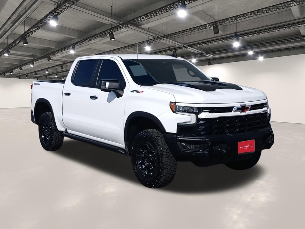 Used 2024 Chevrolet Silverado 1500 ZR2 w/ ZR2 Bison Edition AWD/4WD image 2