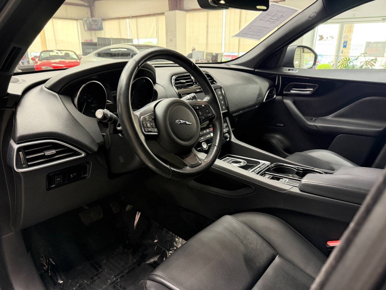 Used 2017 Jaguar F-PACE Premium AWD/4WD image 19