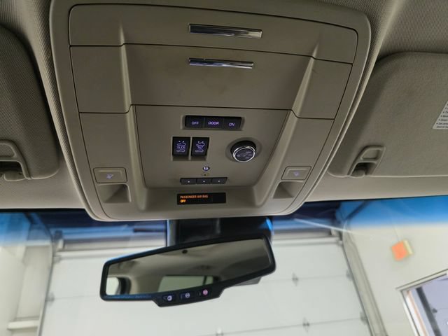 Used 2018 Chevrolet Suburban LT w/ LT Signature Package AWD/4WD image 26