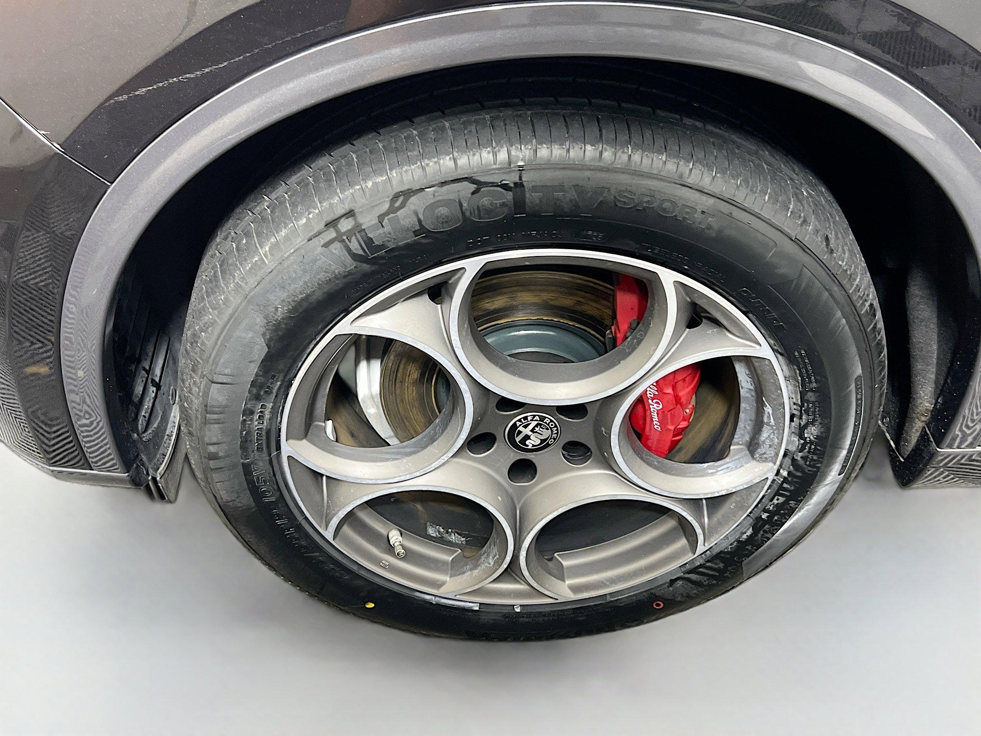 Used 2022 Alfa Romeo Stelvio Ti image 13