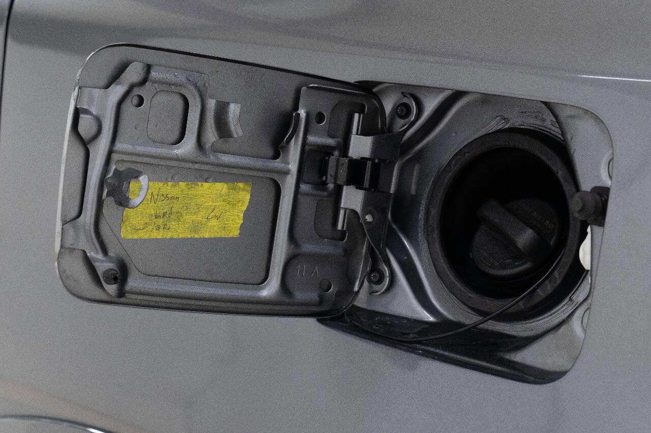 Used 2017 Nissan Armada SL image 16