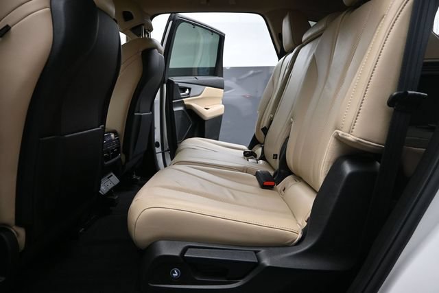 Used 2024 Acura MDX SH-AWD w/ Technology Package image 16