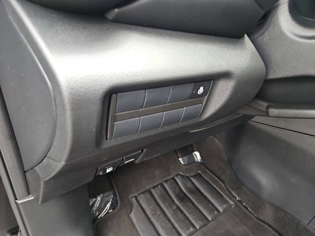Certified 2024 Nissan Kicks SR w/ SR Premium Package FWD image 24
