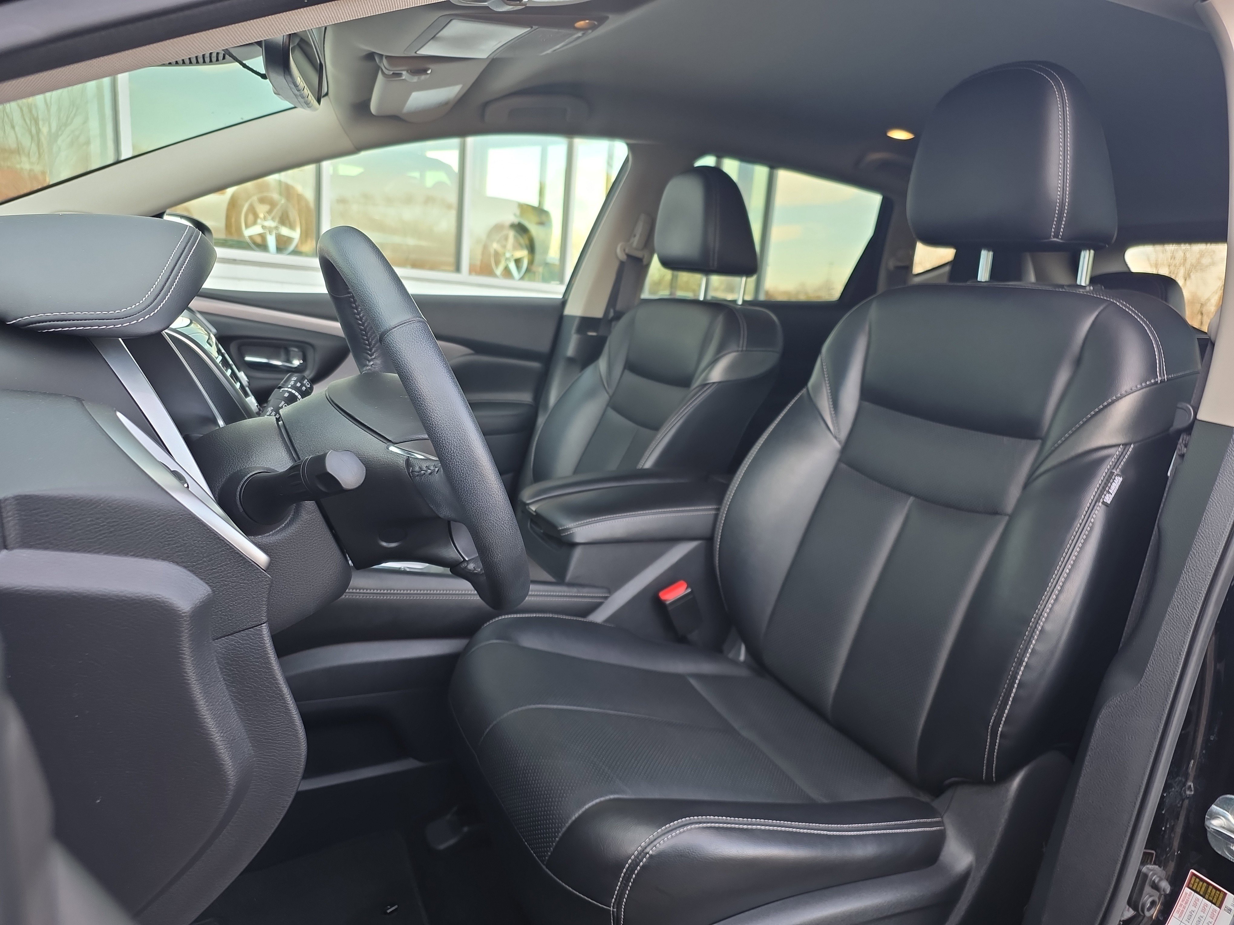 Used 2023 Nissan Murano SL w/ Cargo Package image 17