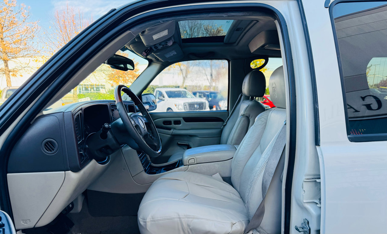 Used 2006 Cadillac Escalade AWD image 13