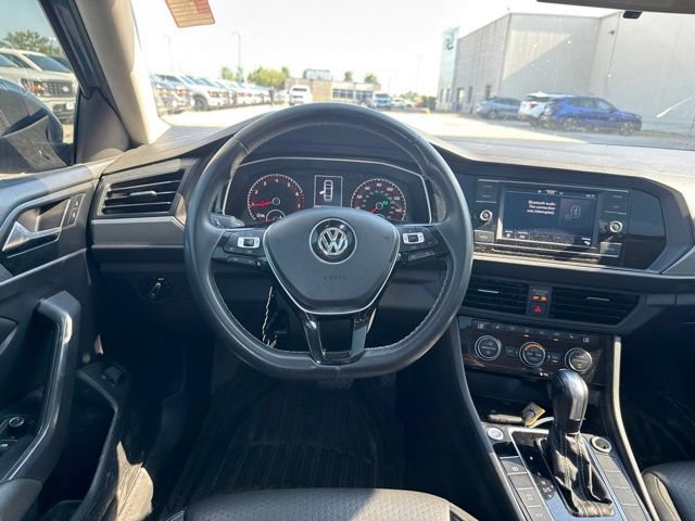 Used 2021 Volkswagen Jetta R-Line FWD image 17