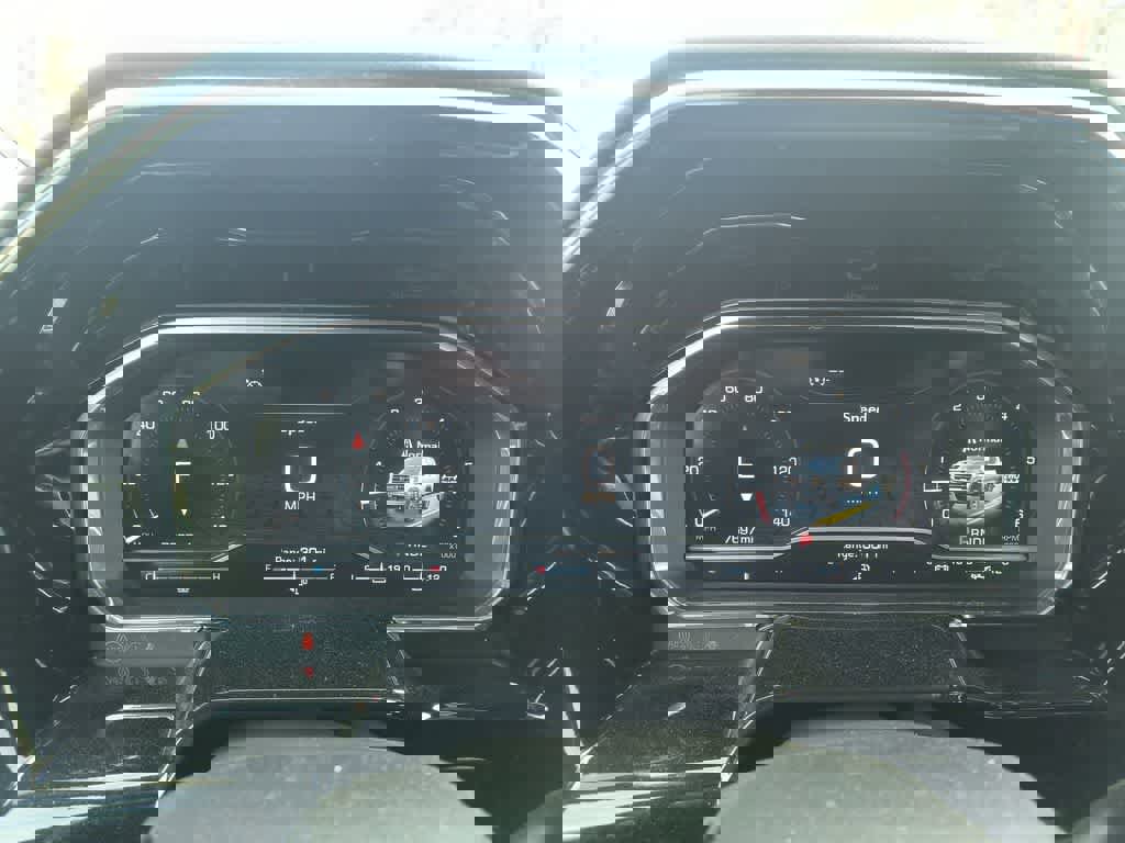 Used 2024 GMC Sierra 2500 SLE w/ SLE Value Package; image 8