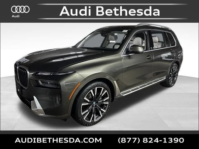 Used 2024 BMW X7 xDrive40i w/ Executive Package AWD/4WD image 3