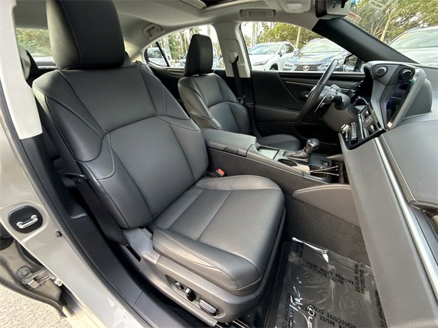 Certified 2024 Lexus ES 350 w/ Premium Package image 26