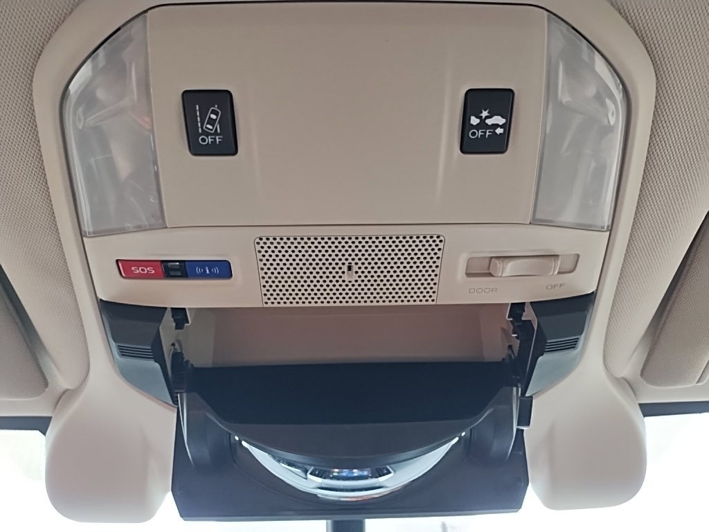 Used 2019 Subaru Ascent Limited AWD/4WD image 28