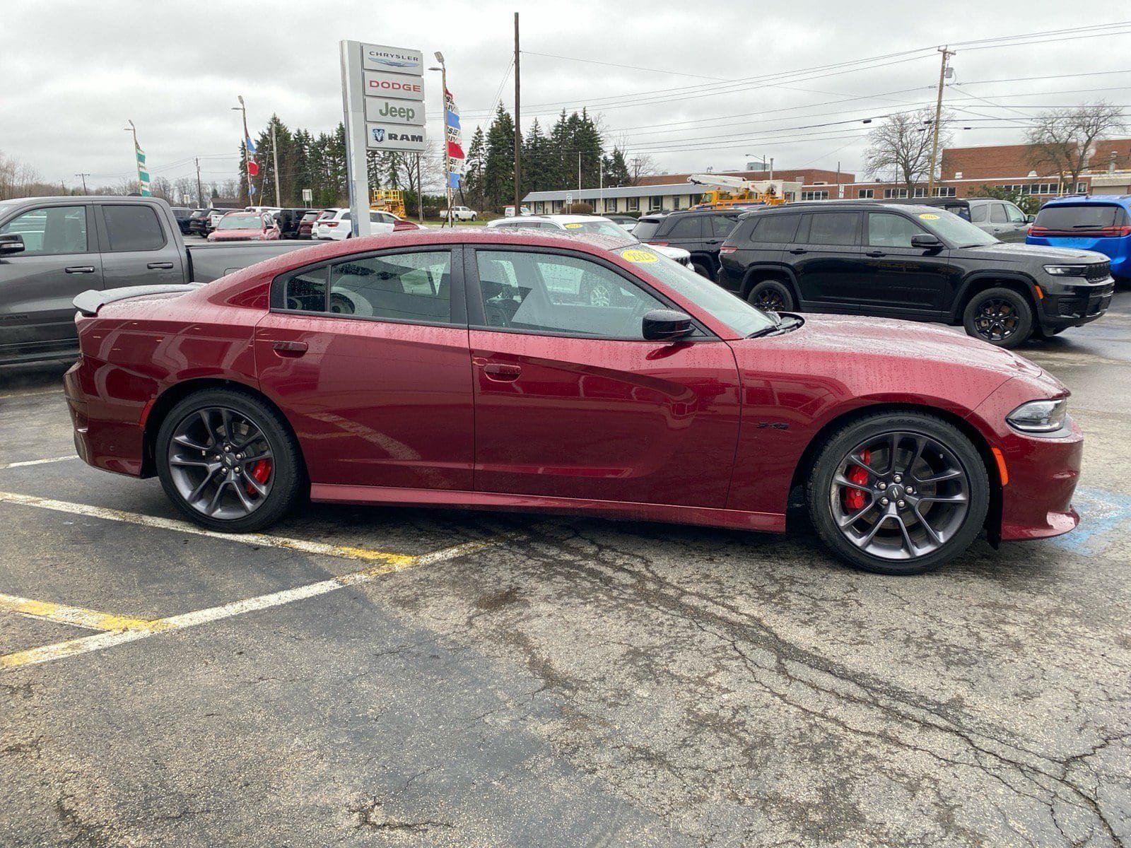 Used 2023 Dodge Charger R/T w/ Plus Group RWD image 44