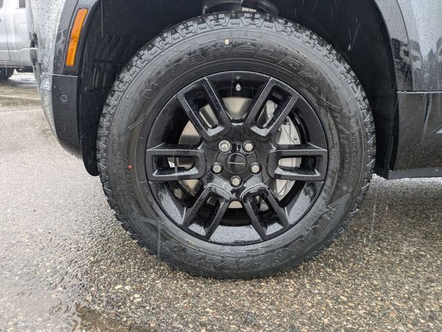 New 2026 Land Rover Defender 110 X-Dynamic SE image 21