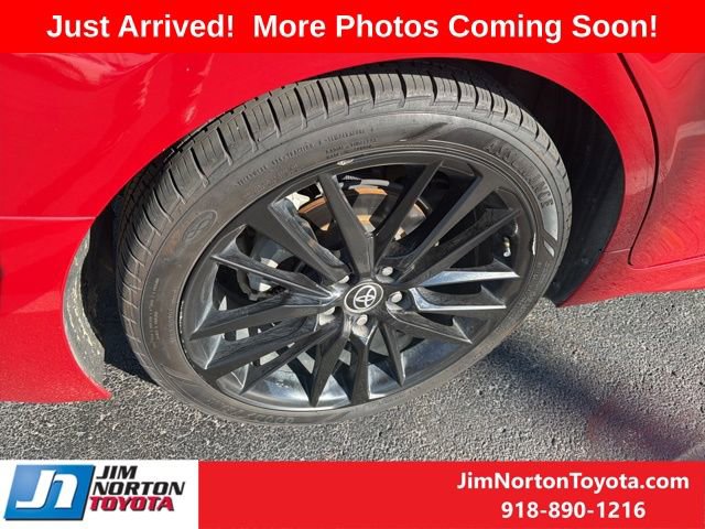Used 2022 Toyota Camry XSE image 6